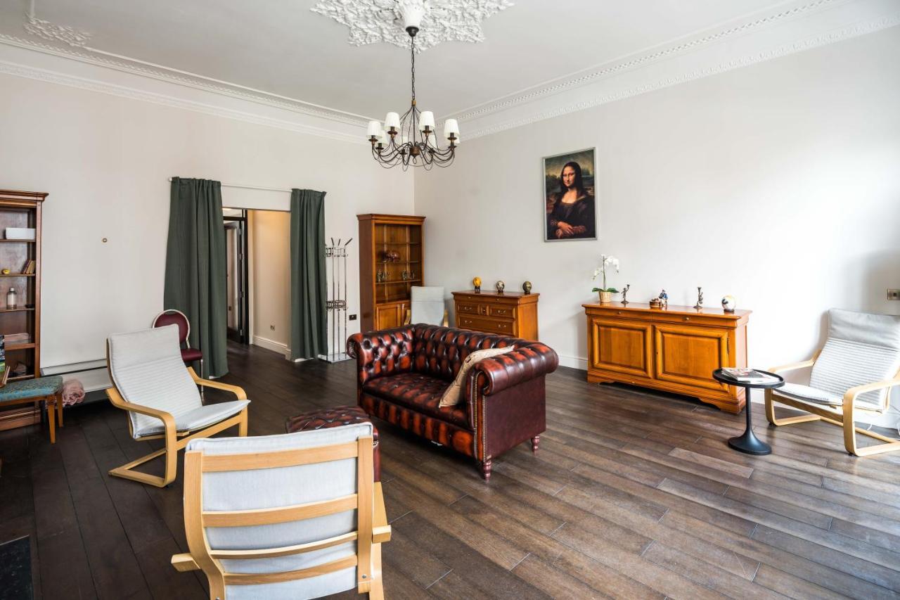 4 Bedroom House Up To 10 People At Heart Of Kensington And Chelsea Londýn Exteriér fotografie