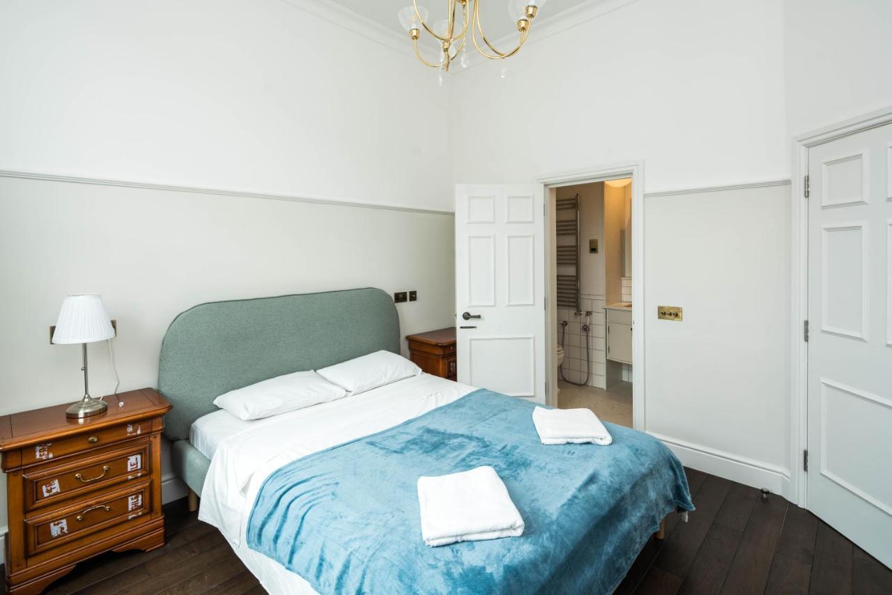 4 Bedroom House Up To 10 People At Heart Of Kensington And Chelsea Londýn Exteriér fotografie